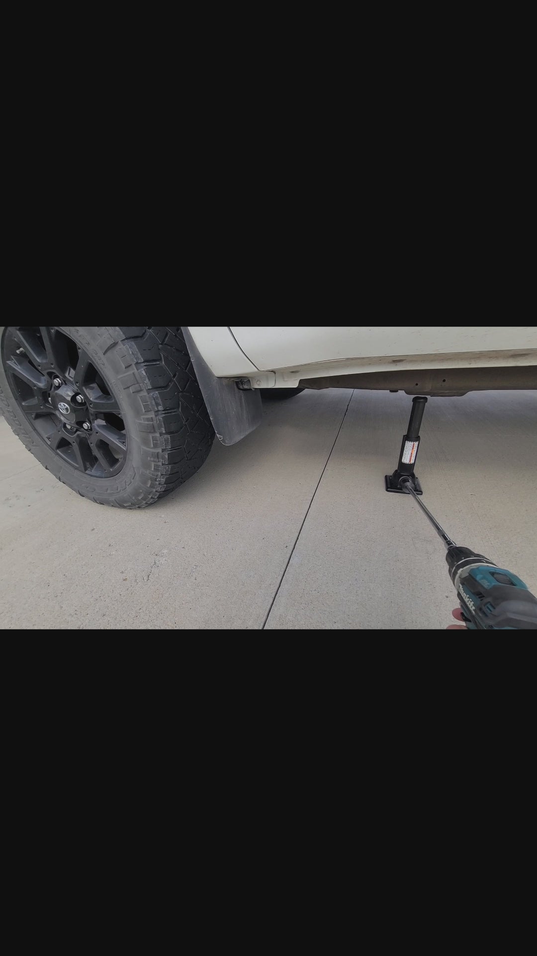 Drill Adapter For Domestic Jacks